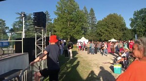 Un aperçu de nos soirées-concerts #MardisdesRives 😉 Ce soir à Thise avec le groupe FORRÓ das Galinhas Vidéo : Jean-Charles Sexe | Grand Besançon Métropole