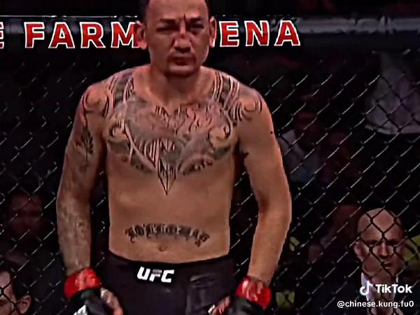 Stand against bombardment and reject crawlers.#boxing🥊 #ufc