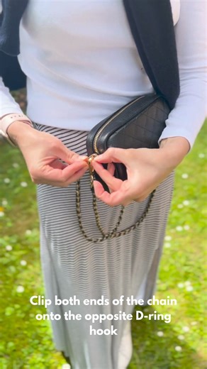 8.5K views · 52 reactions | Handbag chain hack! Did you know, you can turn our long weave chains into a shorter over-the-shoulder strap?! Watch the video to see how... | Pom Pom London | Facebook