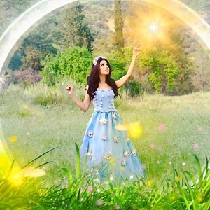 🔊SOUND ON🔊🌈🧚‍♀️💚"A SHINING STAR"✨#1 on The Chronicles of Wendy Darling 🌟🧚🏼‍♂️🦋 (LINK IN BIO) 💚SPOTIFY: LISTEN FOR FREE & ADD to your playlists & don’t forget to FOLLOW in the LINK here: https://open.spotify.com/artist/65gCRd67sdcItaS2BMklzD 🍎 APPLE MUSIC FRIENDS... same game, add to your playlists‼️ LINK: https://music.apple.com/us/artist/roxy-darr/389284774 🎧 iTUNES: if you LOVE IT, BUY IT ON ITUNES☑️ and you’ll have it forever ✨🥳👏 Simply open your iTunes app and type in Roxy Darr