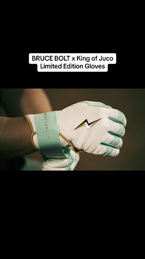 // 3.18.24 // Limited Edition @KingofJUCO Batting Gloves coming soon—only 5,000 made ⚡️ Designed in collaboration with Eric Sim, this exclusive collection features an individually numbered card of authenticity and limited edition badging unique to this release Launching on March 18th exclusively on brucebolt.us, this drop will sell out fast… Don’t miss out on your chance to own a piece of BRUCE BOLT history! Once they’re gone, they’re gone forever BE BETTER #baseball #softball #brucebolt #battin