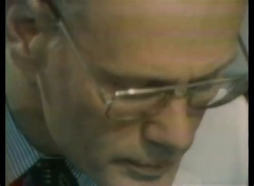 Dr. Robert Becker spent 20 years proving that low-level electricity affects living things.His breakthrough experiment was using very low voltage currents to heal broken bones.Bones that were broken so bad they couldn't heal on its own.And that discovery came with a disturbing implication.If carefully controlled low-level electricity can heal bones, what are uncontrolled electrical fields doing to your body every single day?• Power transmission lines• Your household appliances• The devices surrou