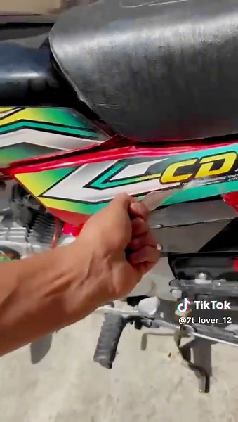 Motorcycle Maintenance: Removing Parts Step-by-Step
