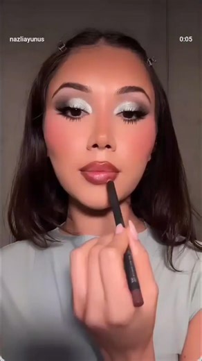 Cut Crease Makeup Look ✨#trendingshorts #youtubeshorts #makeup #tutorial #youtubeshorts #shortsfeed