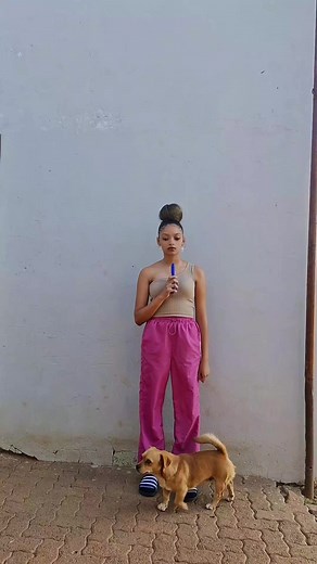 ya'll wanna see the bloopers?🤣 @Lindsey Diergaardt ♡ #quina_ #quinleystigling #sisters #fyp #lindseyandquinley #viral #quinleyandquinlyn #💋