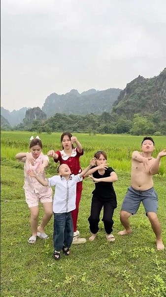 Funny Cat Meowing Like a Human 😂 #shorts