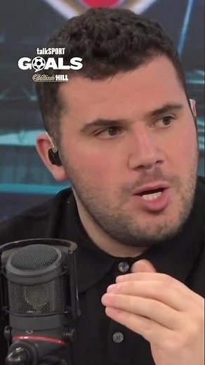 "Arne Slot looks Emotional!" 🔴 👀 Liverpool fans chant their manager's name as Reds see off West Ham!