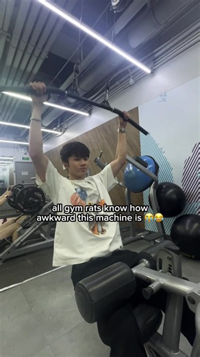 Relatable Gym Moments: The Awkwardness of Lifting