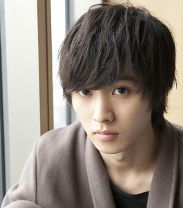 山崎賢人インタビュー『難しさを学んで 楽しんだ1年間　慣れないのは…』