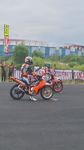 93K views · 3.2K reactions |  Upacara Motor Planet.. Terbuka untuk semua merk, tapi apa daya jika yang minat Yamaha semua.. ☕️⚡️ | RoadRace Indonesia | Facebook