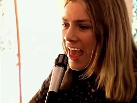 This Is the Ultimate Late '90s-Early 2000s Playlist (aka the Greatest Time for Pop Music, Ever)