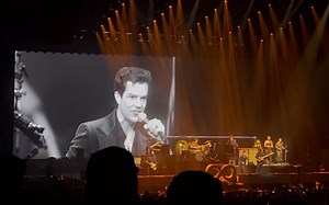 The Killers《Shot At The Night》2022年现场