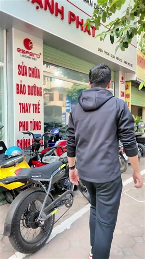 THU XĂNG ĐỔI ĐIỆN VẪN DIỄN RA TẠI VINFAST MẠNH PHÁT