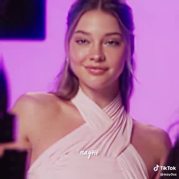 Outer Banks Edit Featuring Madelyn Cline and Drew Starkey