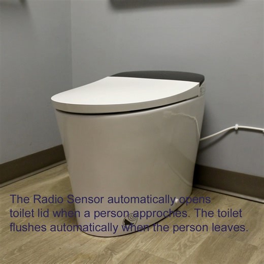 Benjamin Liu on Instagram: "SmartFlow's hands free operation: The radar sensor automatically opens the toilet lid when a person approaches. The toilet flushes automatically when the person leaves. Have a great Labor Day weekend$"