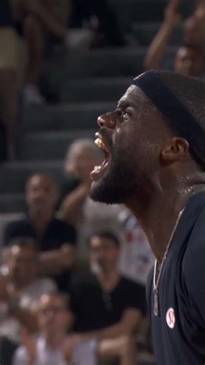 After 2 hours and 31 minutes, Tiafoe grabs the second set to level this match 🔥 #RolandGarros