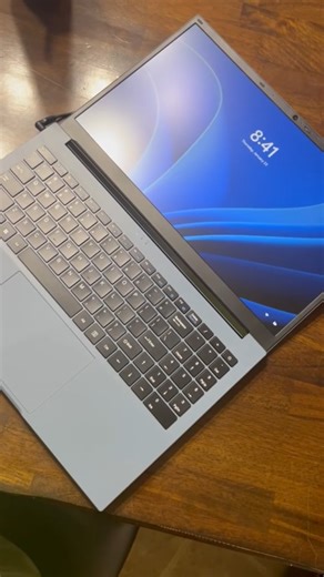 Watch Windows 11 Laptop Computers Opening up on Amazon Live