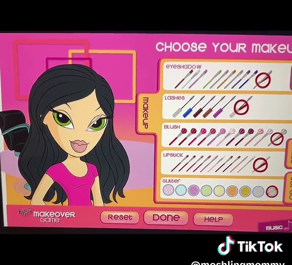 Transform Your Bratz Doll in This Nostalgic Makeover Game
