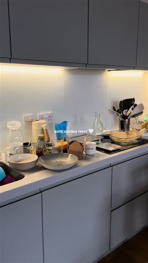 Transform Your Messy Kitchen with a Deep Clean