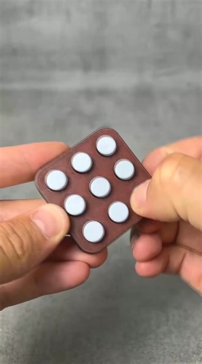 Bubble Popping Fidget🤩#layerworks #fidget #popping #bubble #fidgettoys #fidgets #satisfyingvideos | Bailey Myers