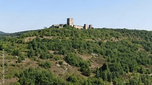 Drone Château de Puivert, 11230 Puivert France, château cathare, dans l'Aude aux marches de l'Ariège