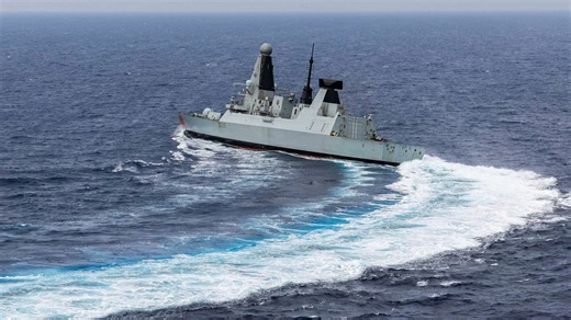 Dramatic footage shows HMS Dragon evading simulated missile strikes