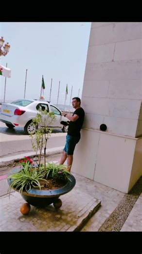 Vidéos de de black (@kacem036) avec Caractère - Nassi & Anas