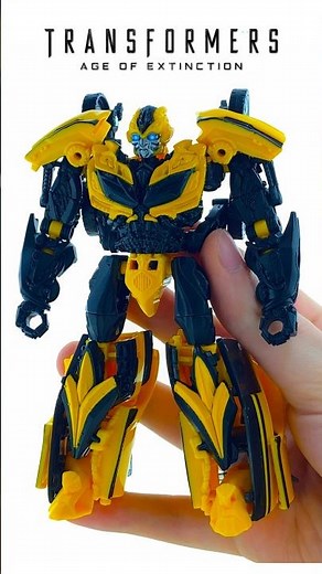 This Bumblebee Transformation Is INSANE! #transformers Studio Series AOE Deluxe Class #shorts