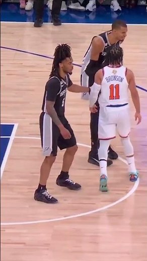 Jalen Brunson was not happy after there was no foul called on this shove #shorts