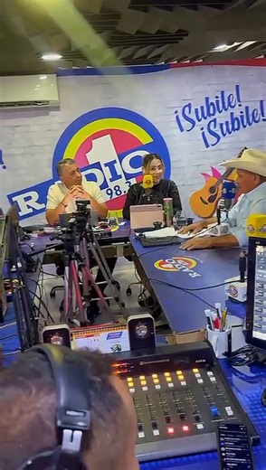 DondeEstáLaNoticiaEstáMisael on Instagram: "🔴 Florentino Vasquez El ex candidato a la Gobernación del Meta, estuvo en nuestra mesa de trabajo donde recalcó el apoyo que le da a los candidatos JP Hernández al Senado y de Ricardo Jaramillo a la Camara de Representantes, resaltó la calidad humana y el trabajo de estos dirigentes politicos enfatizando que son una excelente opción en estas elecciones venideras."