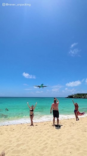 Famous St. Maarten Airport Beach #reels #reelsfb #beach #travelling | Be There