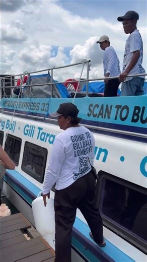 WATERJET - Bali fastest ferries. Meranti express departure from Sanur to Nusa Penida & Gili islands.