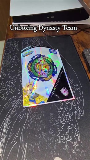 Unboxing del Beyblade Fafnir de Dynasty Team