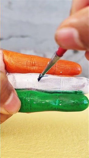 Tiranga flag painting on hand🇮🇳🫡 #trending #viral #youtube #short #jaihind #jai #india #republicday