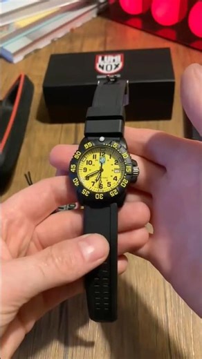 Unboxing the Luminox Sea Lion CARBONOX™ RRP £355 #watch #luminox #carbon #unboxing