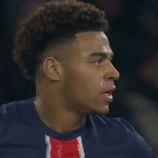 Alisson vs Psg in the Champions League 💀 #football #edit #soccer #viral #fyp #allisson