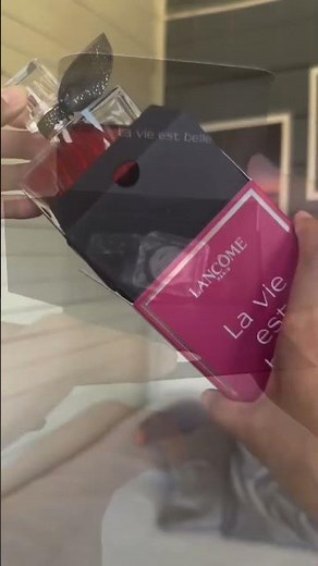 Unpacking La Vie est Belle L’elixir Lancôme 🍓 #lancome #lavieestbellelelixir
