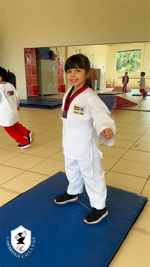 🎭🎶⚽ ¡Descubre su talento en Cambridge College! 🎨🎻🏀 ¿Tu hijo ama la música, el arte o el deporte? 🌟 ¡Es el momento de potenciar su pasión! Con nuestras clases curriculares de extensión cultural, podrá explorar más de 20 disciplinas en un ambiente de aprendizaje y diversión. 📌 Opciones disponibles: Música, danza, deportes, arte, ajedrez, programación ¡y mucho más! 📆 Inscripciones abiertas | Cupos limitados ✨ Dale la oportunidad de aprender, crecer y brillar. ¡Inscríbelo hoy! #cambridgecoll