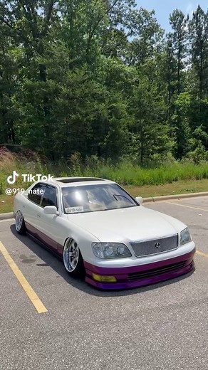 Custom Lexus LS400: A Static Stance Masterpiece
