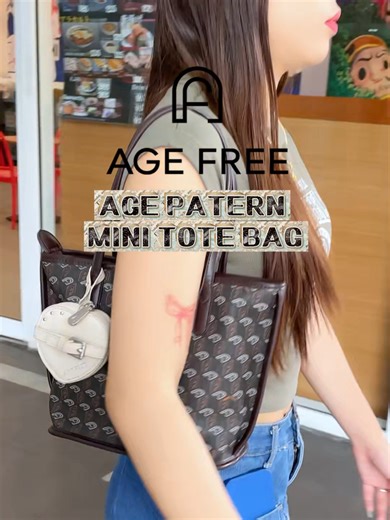 AGE Pattern Mini Tote is fully versatile! It adds texture to any outfit style, no need to stress about matching when going out! #agefreebag#totebag#classybag#cutebag#trendingbag#FreeClassic#Luxurybag#fashionbag#officebag