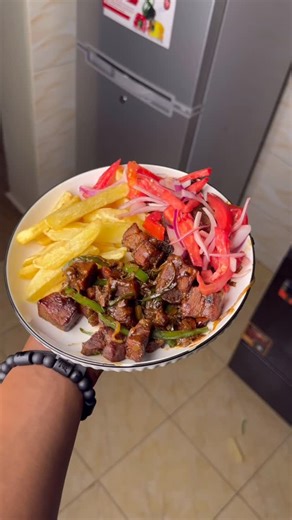 Foodandvibing🪬 | How to make pork and fries. I got the quality pork cubes from @farmerschoiceke @gotta_love_pork . #porkandfries #farmerschoice #gottalovepork | Instagram