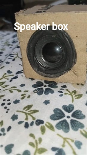 Speaker box from cardboard 🔊