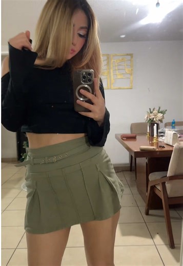 Outfit del día con Kristal Loyden: ¡Sensual y Bonita!