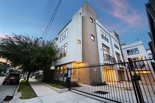 2110 Genesee St, Houston, TX 77006 - MLS 72253330 - Coldwell Banker