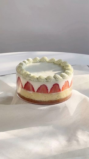 4.2K views · 22 reactions | available daily • 600php • free lettering | Aegyo Cakes | Facebook