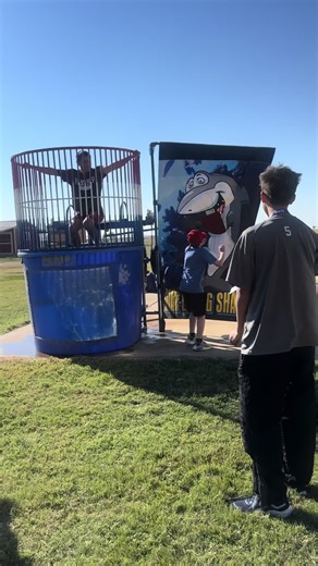 Children’s Home Day with our amazing athletes! Thankful for these experiences! #commitmenttoexcellence #memorialwrestling