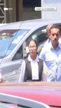 ममता बनर्जी वकील के गाउन में पहुंचीं कलकत्ता हाईकोर्ट, चुनाव बाद हिंसा मामले में दी दलील