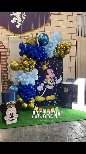 Decoración de Fiesta Temática de Mickey Rey para Primer Año