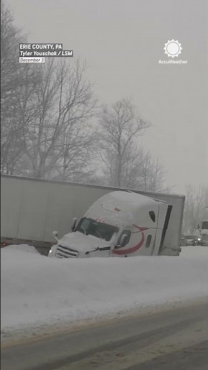 Multiple Vehicle Pileup in Snow in Erie, Pennsylvania