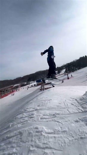 Clean 360 off jump #viral #skiingstunts